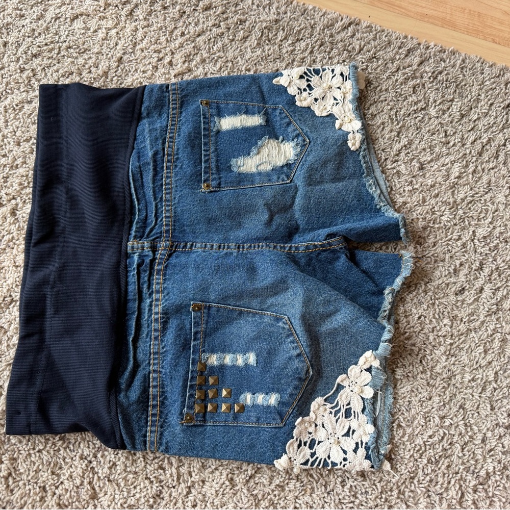 Maternity Denim Shorts with Navy Panel and White Lace Trim - Picture 3 of 4
